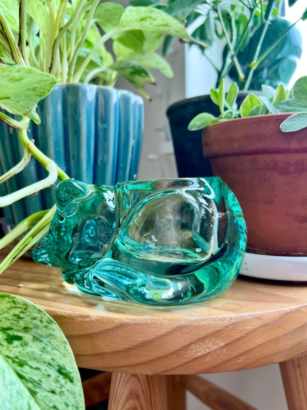 Indiana glass company sleeping cat